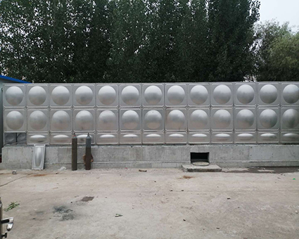 不鏽鋼水（shuǐ）箱生產廠家